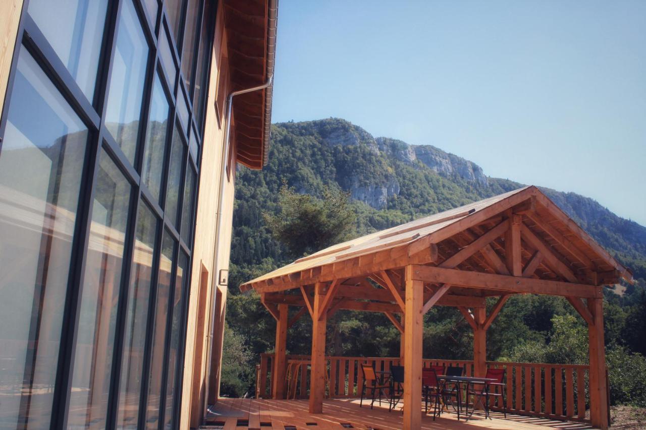 Aux Buis Gourmands La Chapelle-en-Vercors Exterior foto
